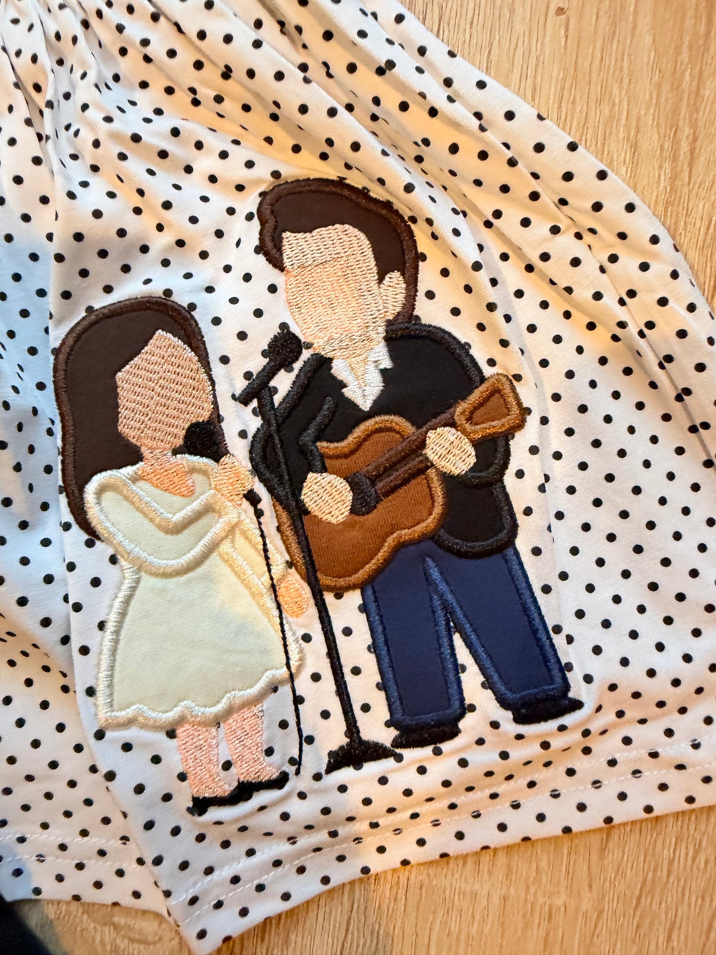 JOHNNY AND JUNE DEFECT SEE PHOTO