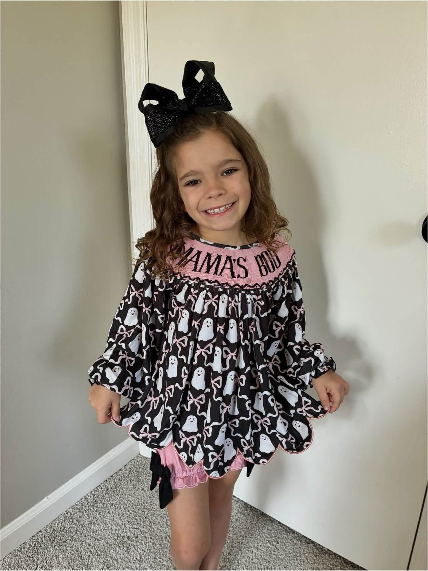 RTS MAMA’S BOO WITH PEARLS HANDSMOCK 3 PC SET